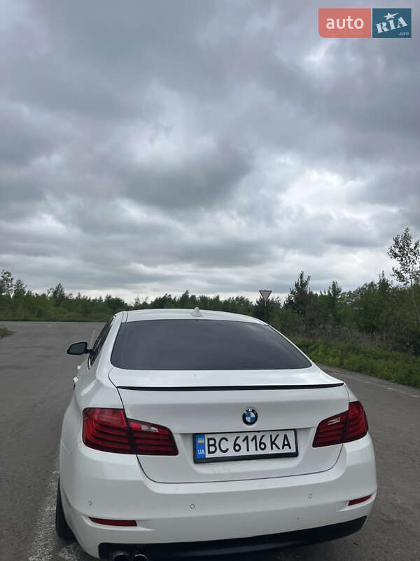 Седан BMW 5 Series 2014 в Львове