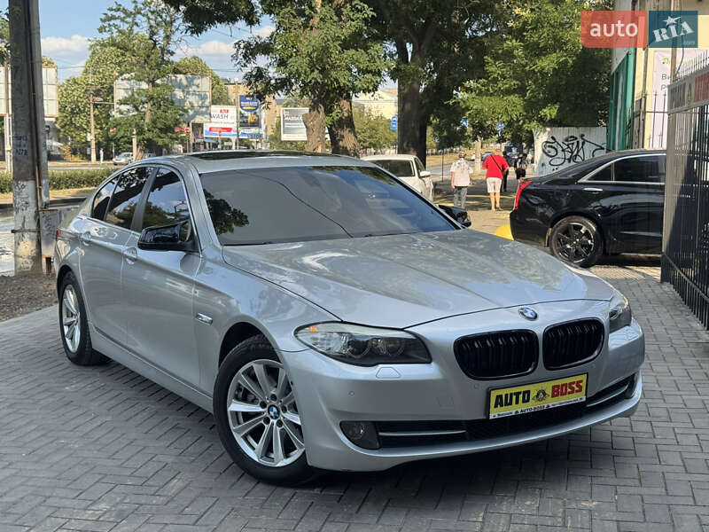 BMW 5 Series 2011