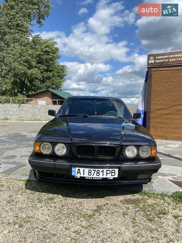 Седан BMW 5 Series 1994 в Фастові