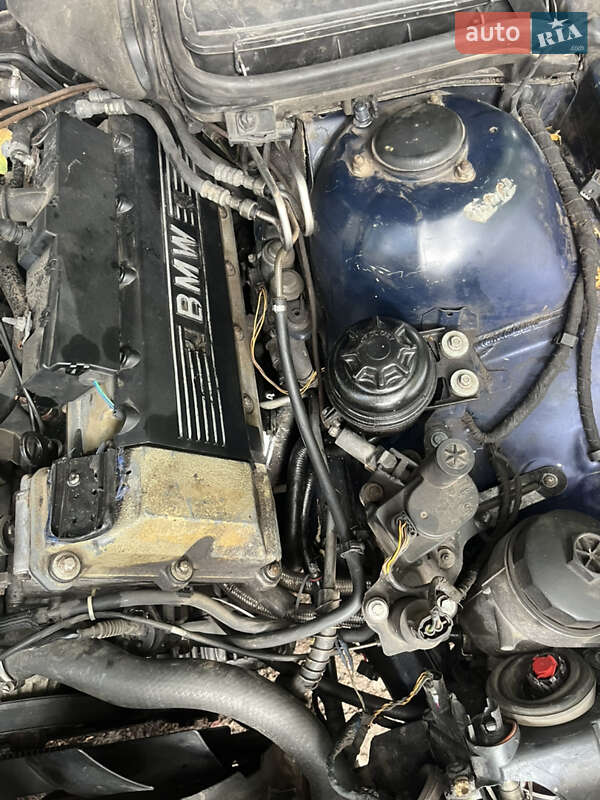 Седан BMW 5 Series 1997 в Киеве