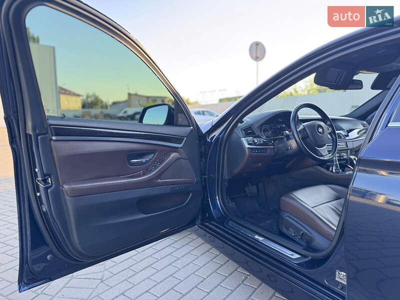 Седан BMW 5 Series 2016 в Запорожье
