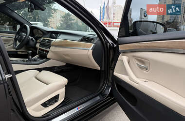 Седан BMW 5 Series 2011 в 
