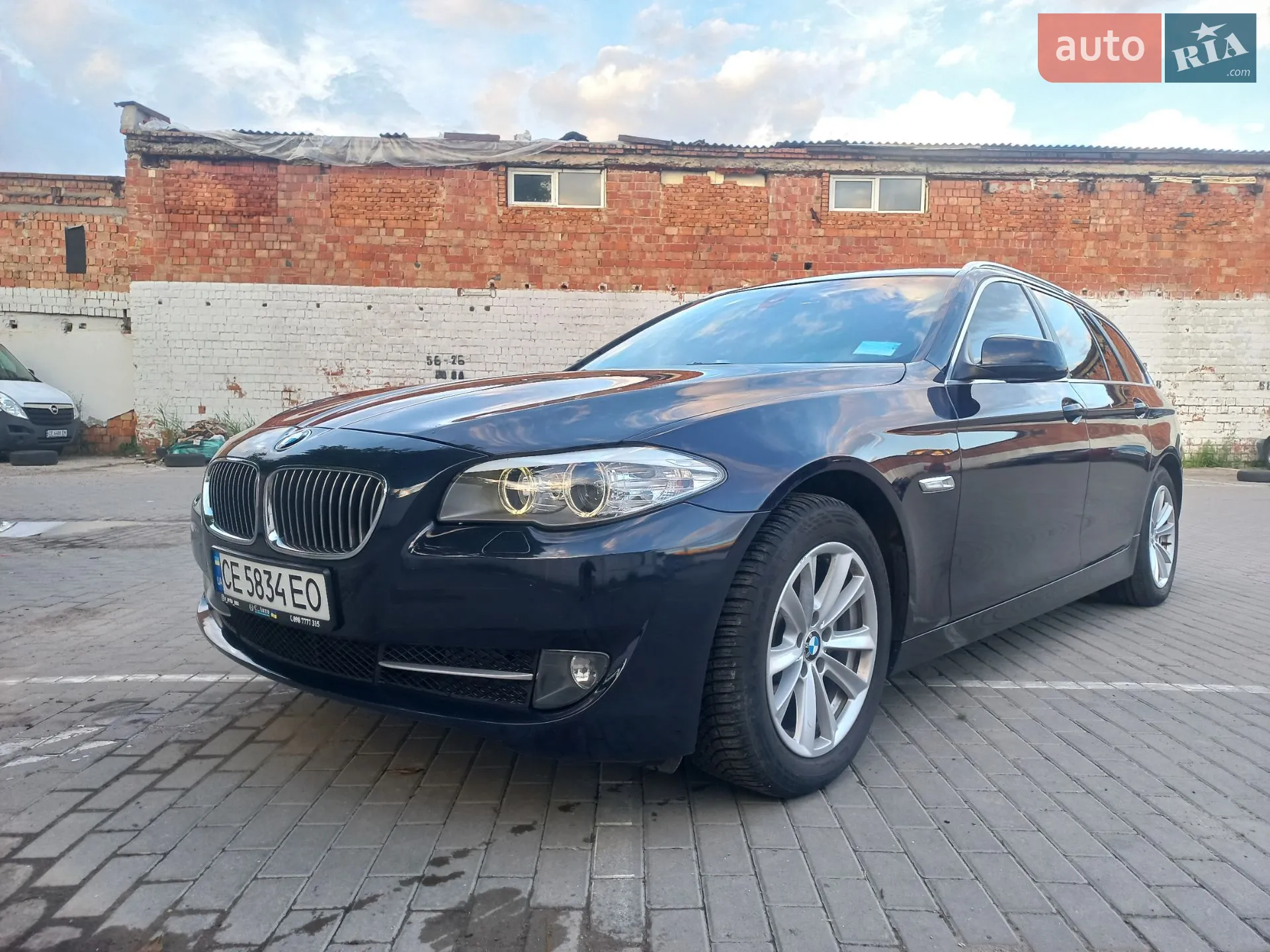 2011 BMW 5er - мініатюра 19