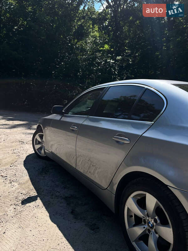 Седан BMW 5 Series 2006 в Львове