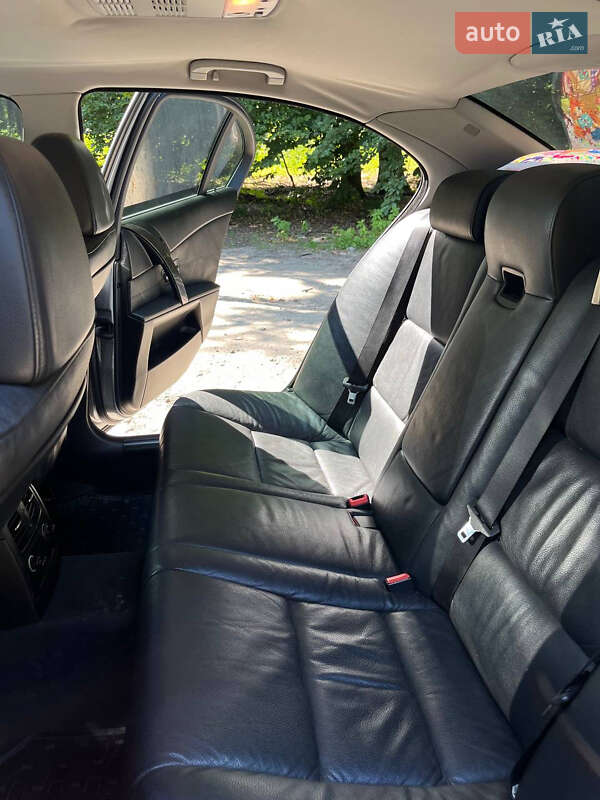 Седан BMW 5 Series 2006 в Львове