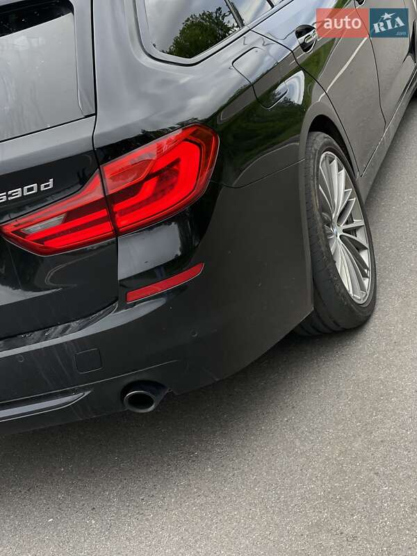 Универсал BMW 5 Series 2017 в Хмельницком