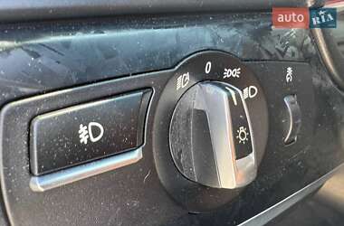 Седан BMW 5 Series 2012 в 