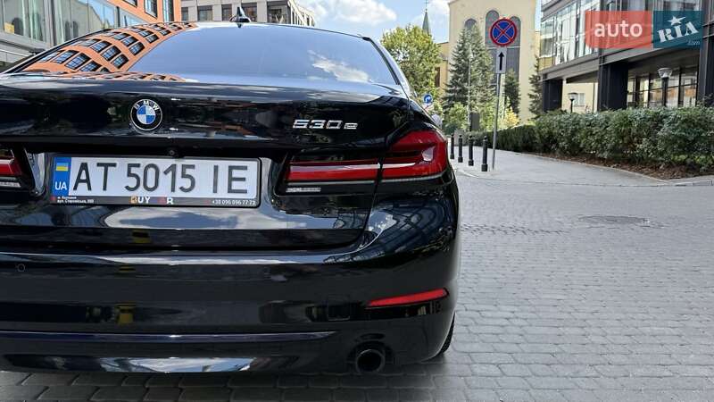 Седан BMW 5 Series 2017 в Львове