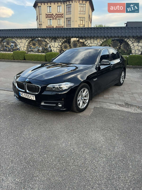 Седан BMW 5 Series 2016 в Львове