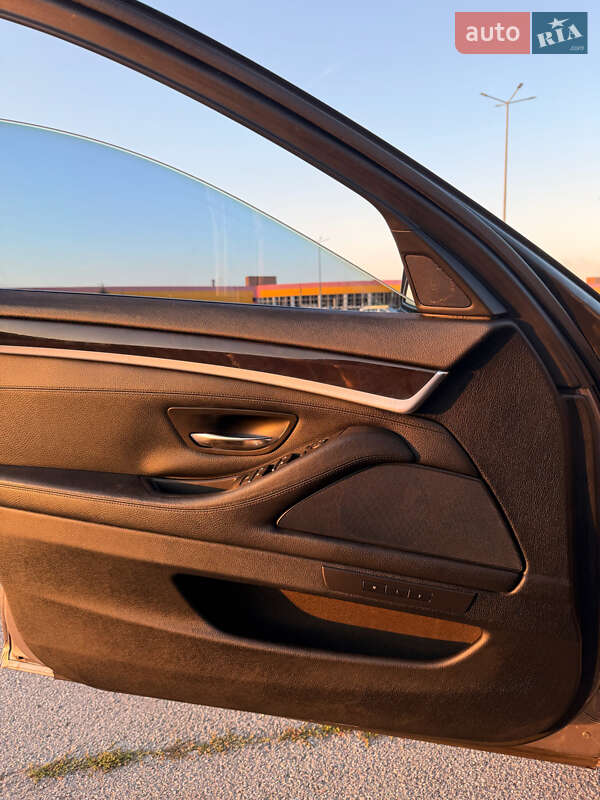 Седан BMW 5 Series 2012 в Черновцах фото 6 Седан BMW 5 Series 2012 в Черновцах