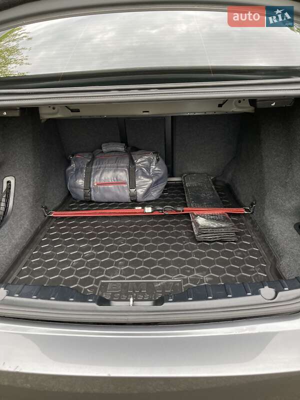 Седан BMW 5 Series 2013 в Львове фото 20 Седан BMW 5 Series 2013 в Львове