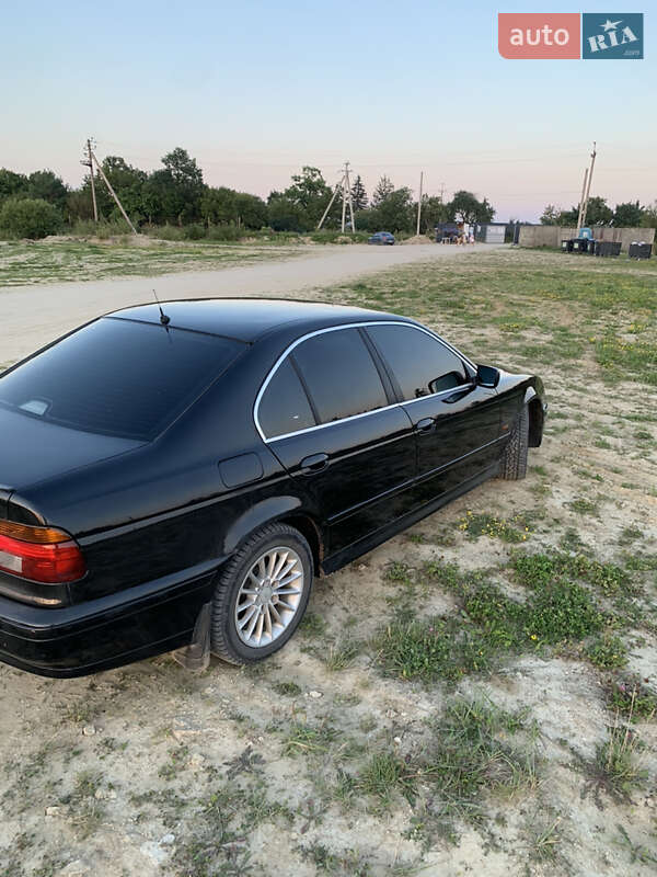Седан BMW 5 Series 2001 в Львове