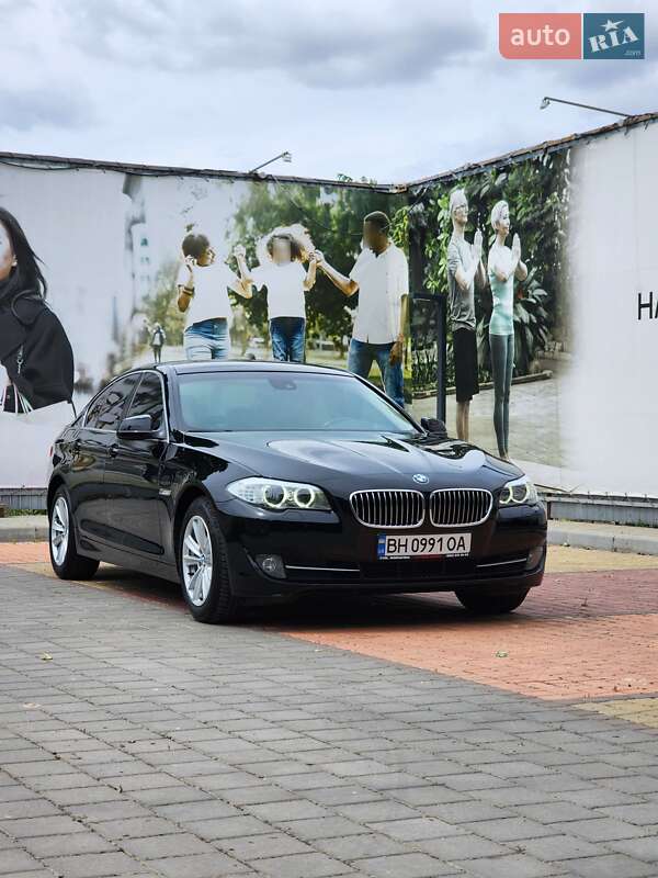 BMW 5 Series 2011