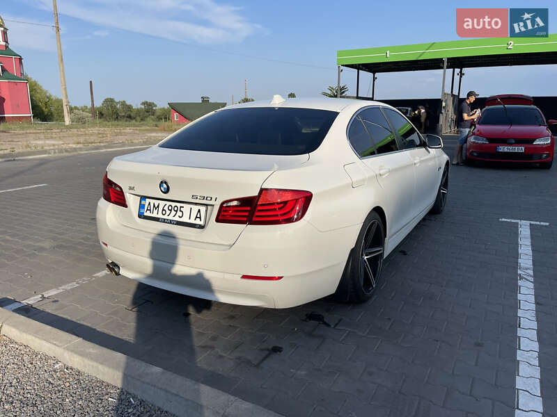Седан BMW 5 Series 2012 в Житомирі
