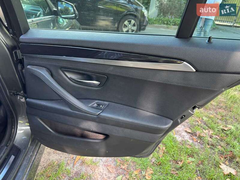 Універсал BMW 5 Series 2015 в Києві
