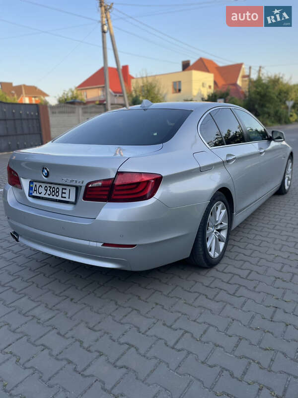 Седан BMW 5 Series 2010 в Луцке