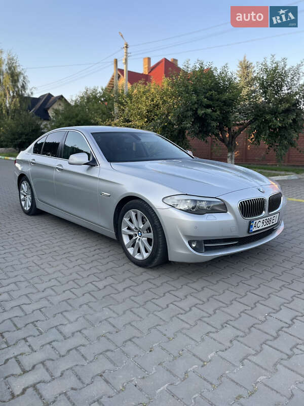 Седан BMW 5 Series 2010 в Луцке