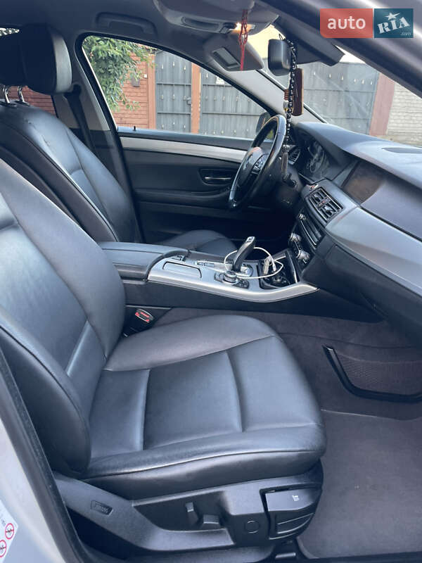 Седан BMW 5 Series 2010 в Луцке