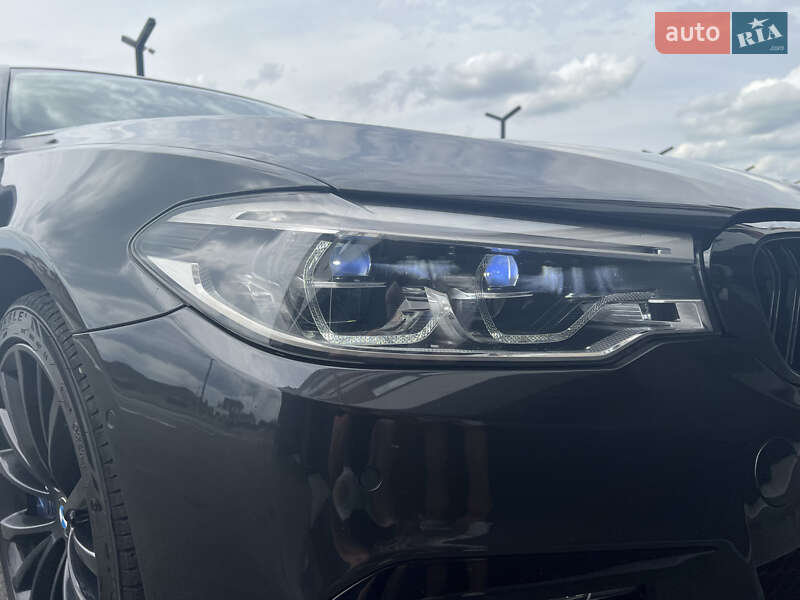 Седан BMW 5 Series 2017 в Рівному