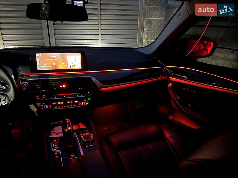 Седан BMW 5 Series 2017 в Рівному