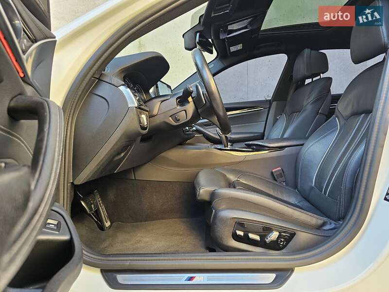 Седан BMW 5 Series 2017 в Києві