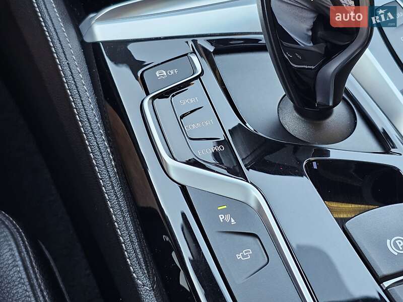 Седан BMW 5 Series 2017 в Києві