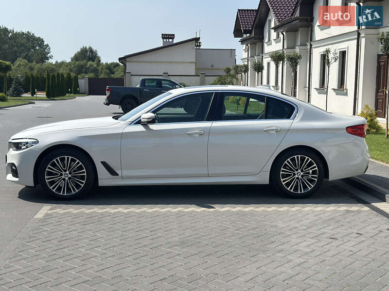 Седан BMW 5 Series 2017 в Львове
