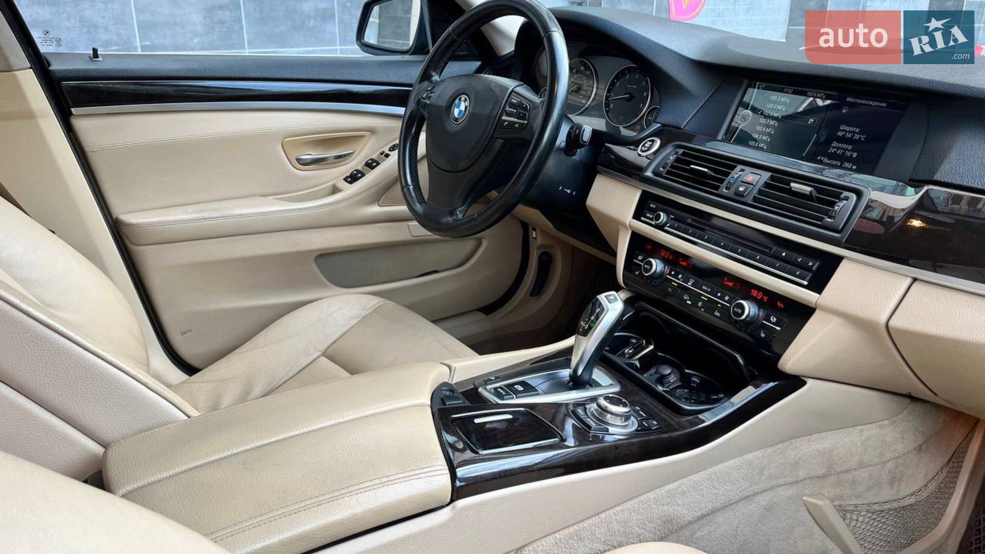 2010 BMW 5er - мініатюра 7