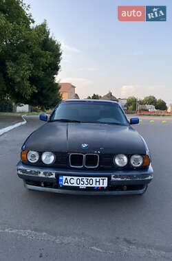 Седан BMW 5 Series 1994 в Луцьку