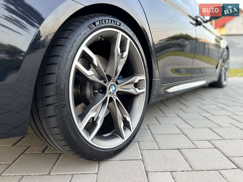 Седан BMW 5 Series 2018 в Киеве фото 41 Седан BMW 5 Series 2018 в Киеве