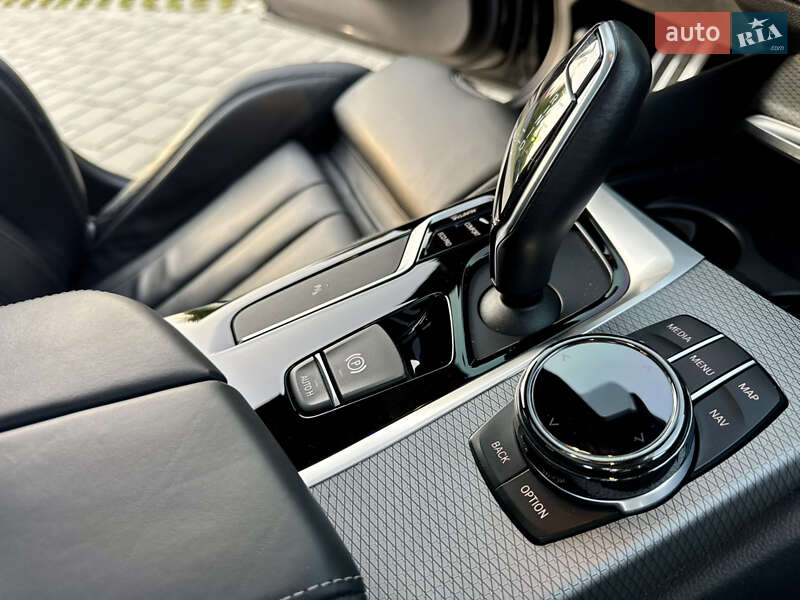 Седан BMW 5 Series 2018 в Киеве фото 51 Седан BMW 5 Series 2018 в Киеве