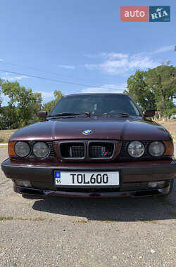 Седан BMW 5 Series 1995 в Болграді