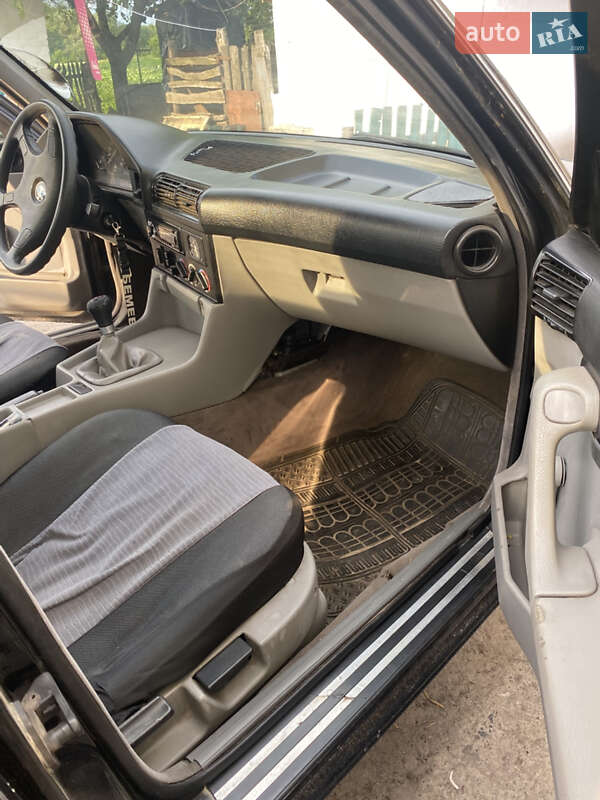 Седан BMW 5 Series 1988 в Гадяче