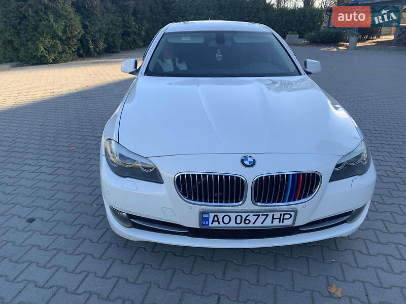 Универсал BMW 5 Series 2011 в Ужгороде фото 13 Универсал BMW 5 Series 2011 в Ужгороде