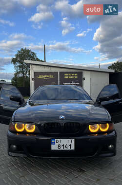Седан BMW 5 Series 2000 в Львове
