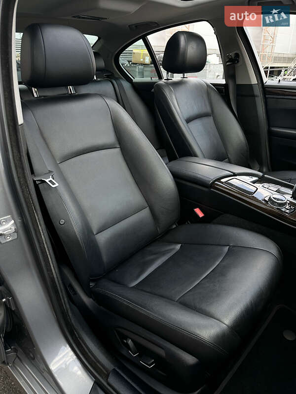 Седан BMW 5 Series 2013 в Киеве