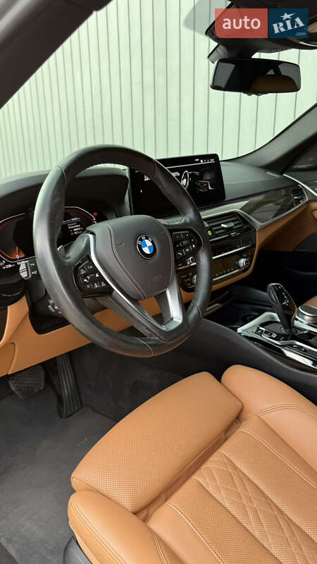 Седан BMW 5 Series 2021 в Черновцах