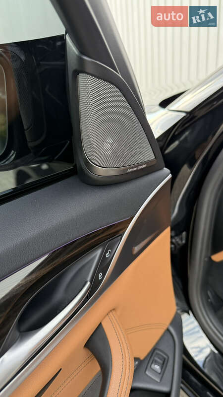 Седан BMW 5 Series 2021 в Черновцах