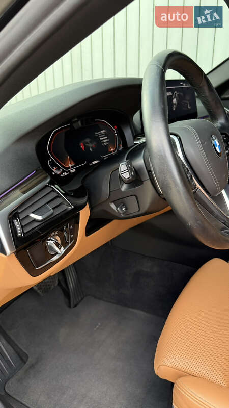 Седан BMW 5 Series 2021 в Черновцах