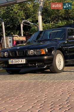 Седан BMW 5 Series 1990 в Ровно