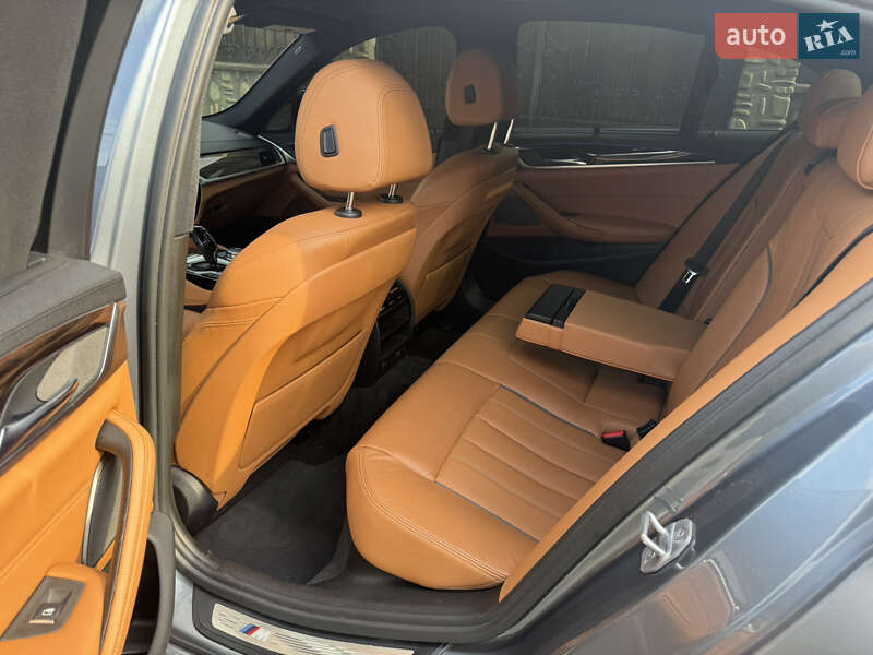Седан BMW 5 Series 2017 в Чернівцях