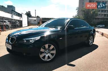 Седан BMW 5 Series 2004 в Киеве