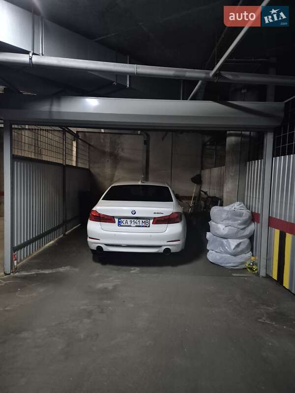 Седан BMW 5 Series 2018 в Києві