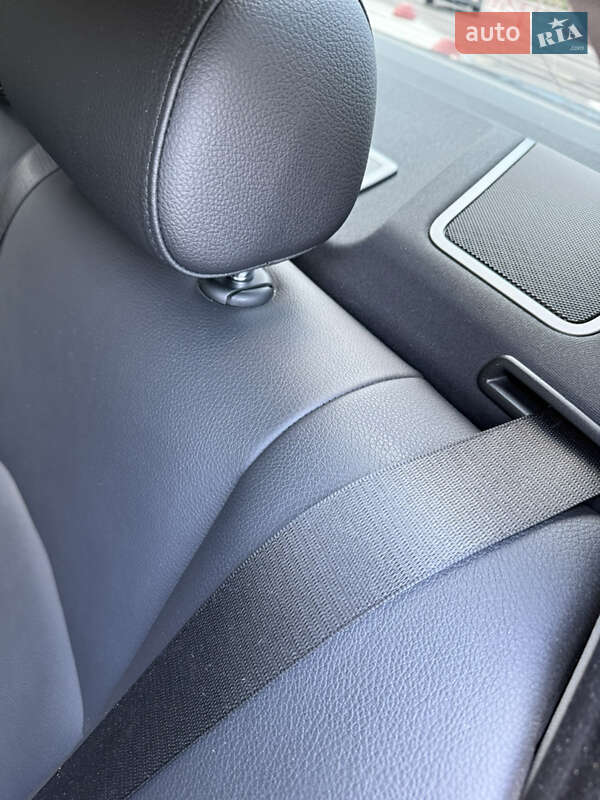 Седан BMW 5 Series 2013 в Киеве фото 48 Седан BMW 5 Series 2013 в Киеве