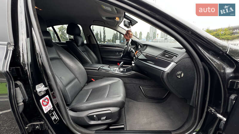 Седан BMW 5 Series 2016 в Киеве