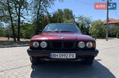 Седан BMW 5 Series 1993 в Болграді