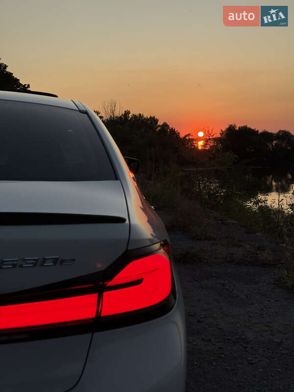 Седан BMW 5 Series 2018 в Днепре