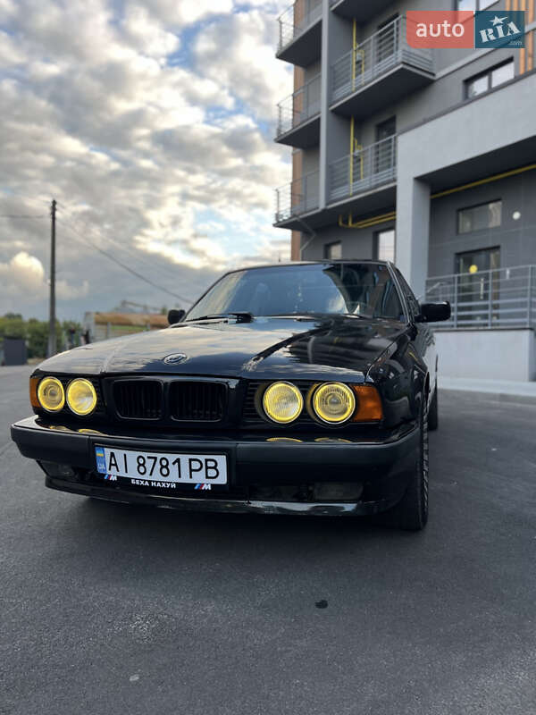 Седан BMW 5 Series 1994 в Фастові