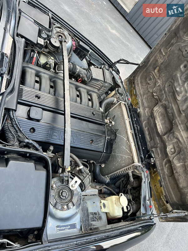 Седан BMW 5 Series 1994 в Фастові