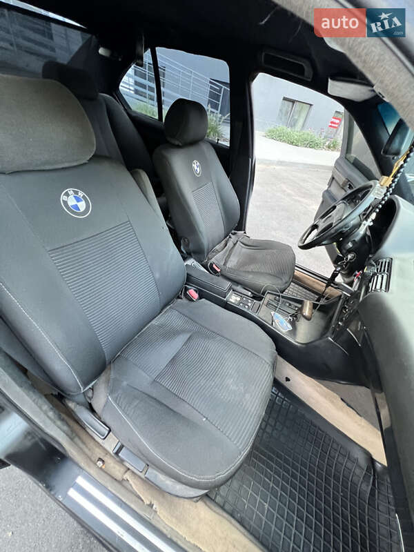 Седан BMW 5 Series 1994 в Фастові